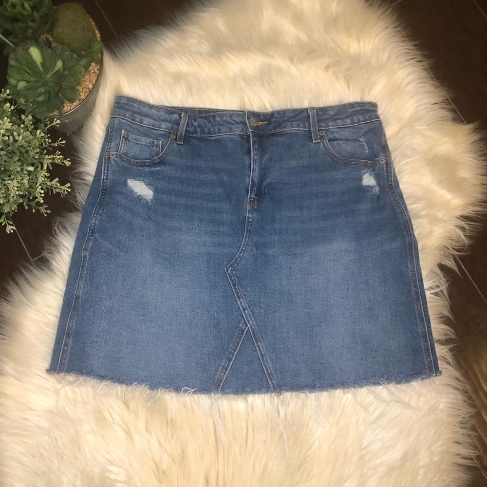 Old Navy distressed denim raw hemmed skirt sz 14